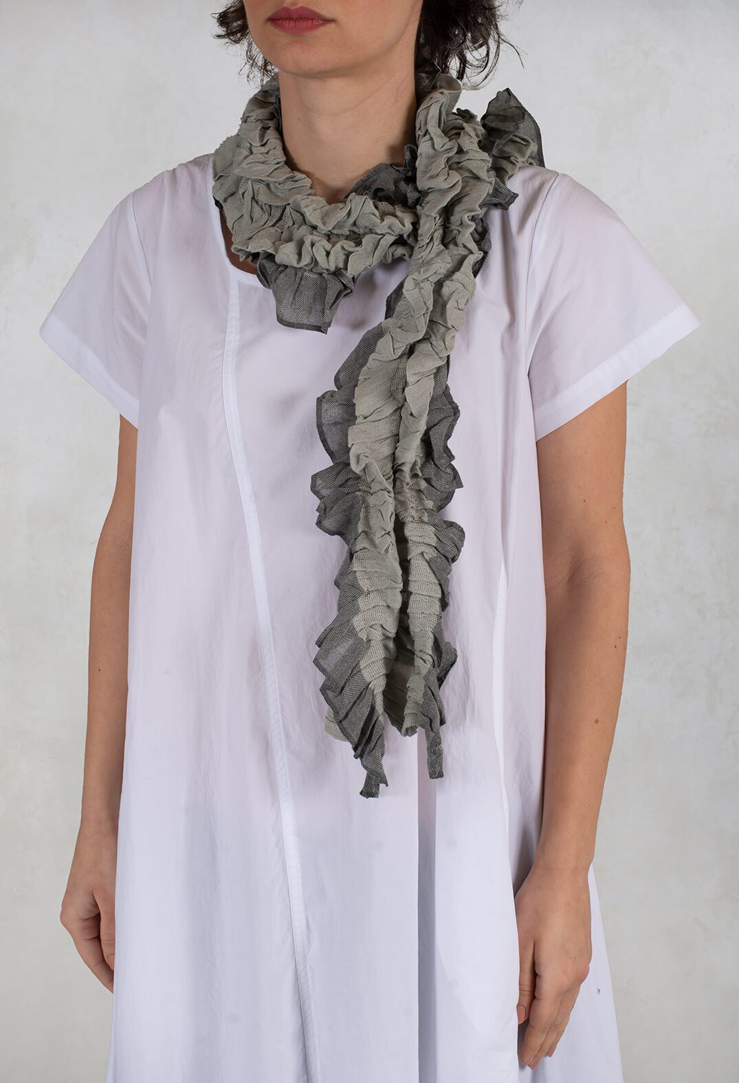 Scarf in Light Grey/Dark Grey