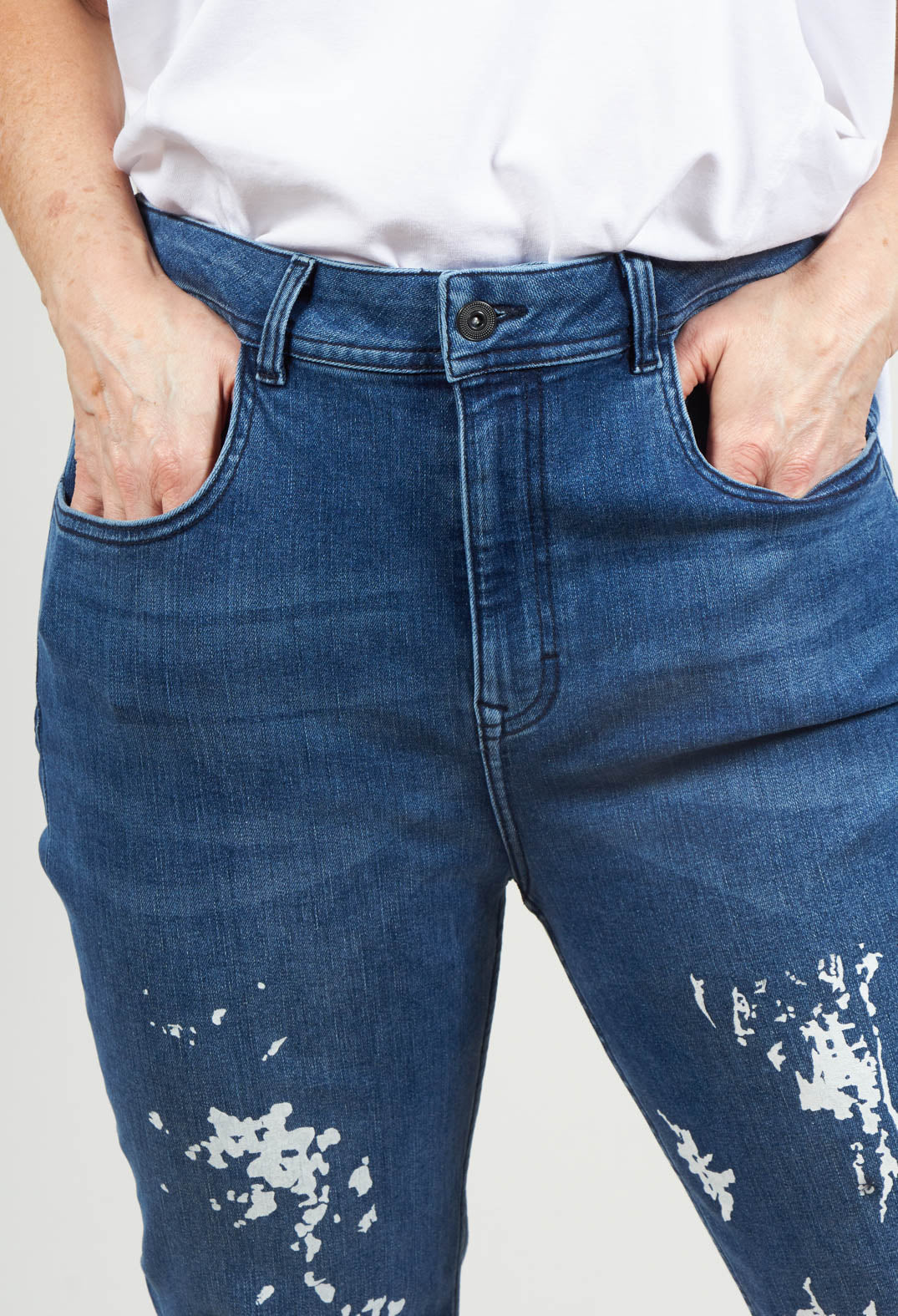 Raw hem blue jeans on sale