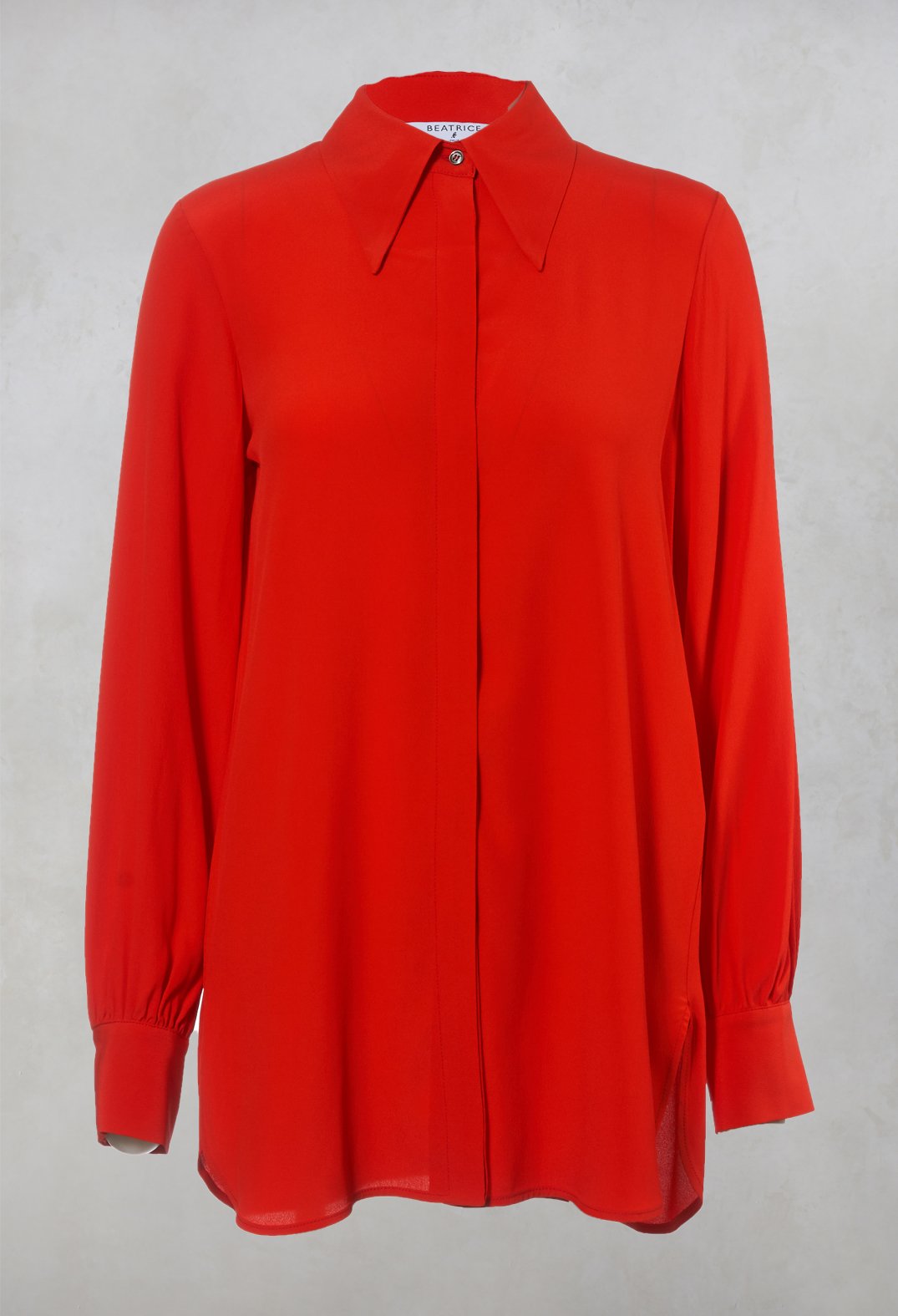 tailored shirt in orange with long sleeves