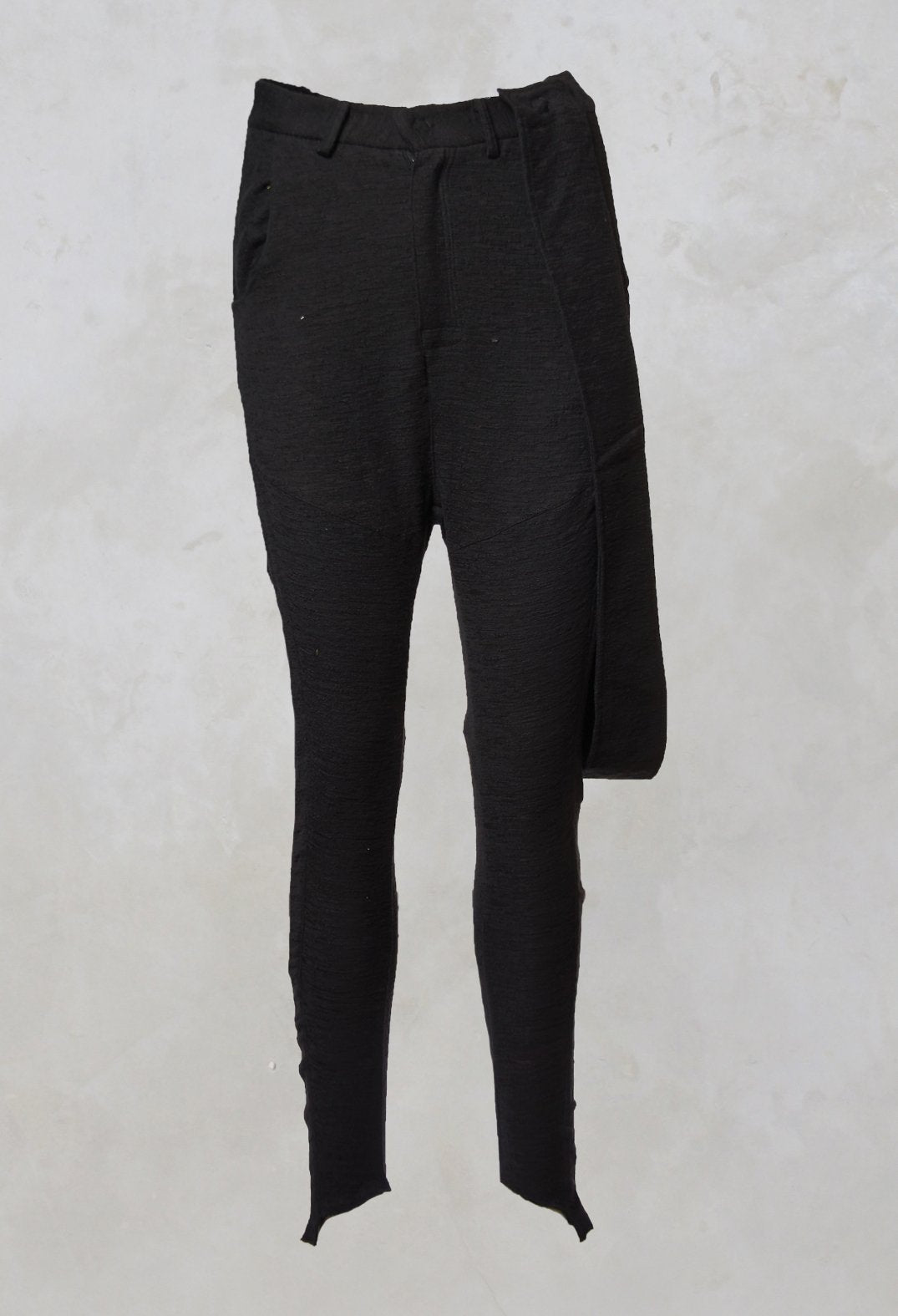 Tjuana Trousers with Suspenders in Black