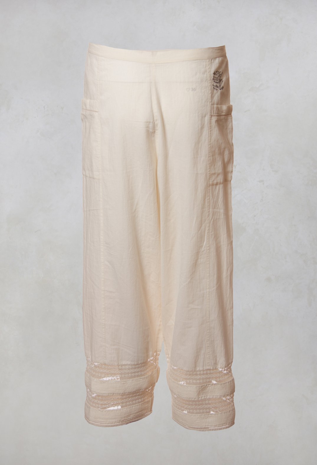 Trousers Elba Laces in Natural