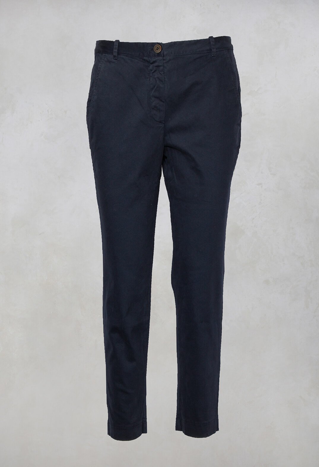 Straight Leg Trousers in Abiss