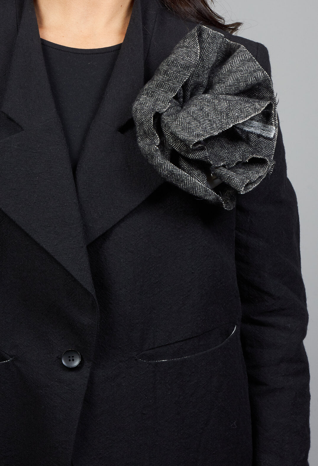 Tweed Brooch in Grey