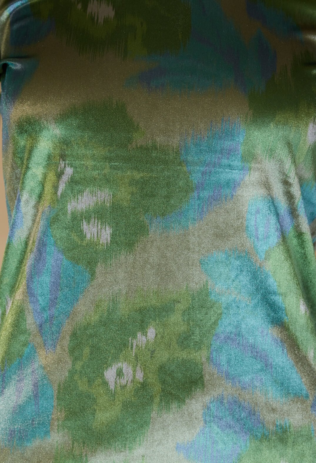 Velvet Turtleneck Top in Verde / Blu