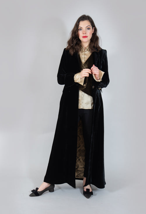Classic Coat in Black