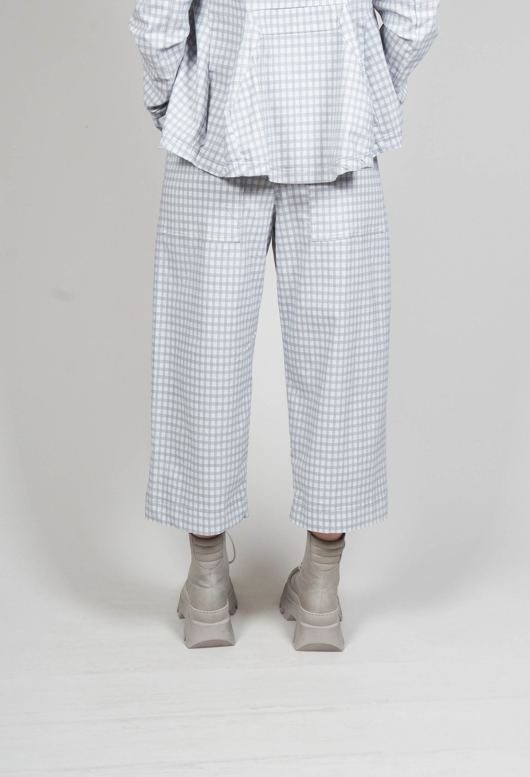 Wide Leg Cropped Trousers in Water Check