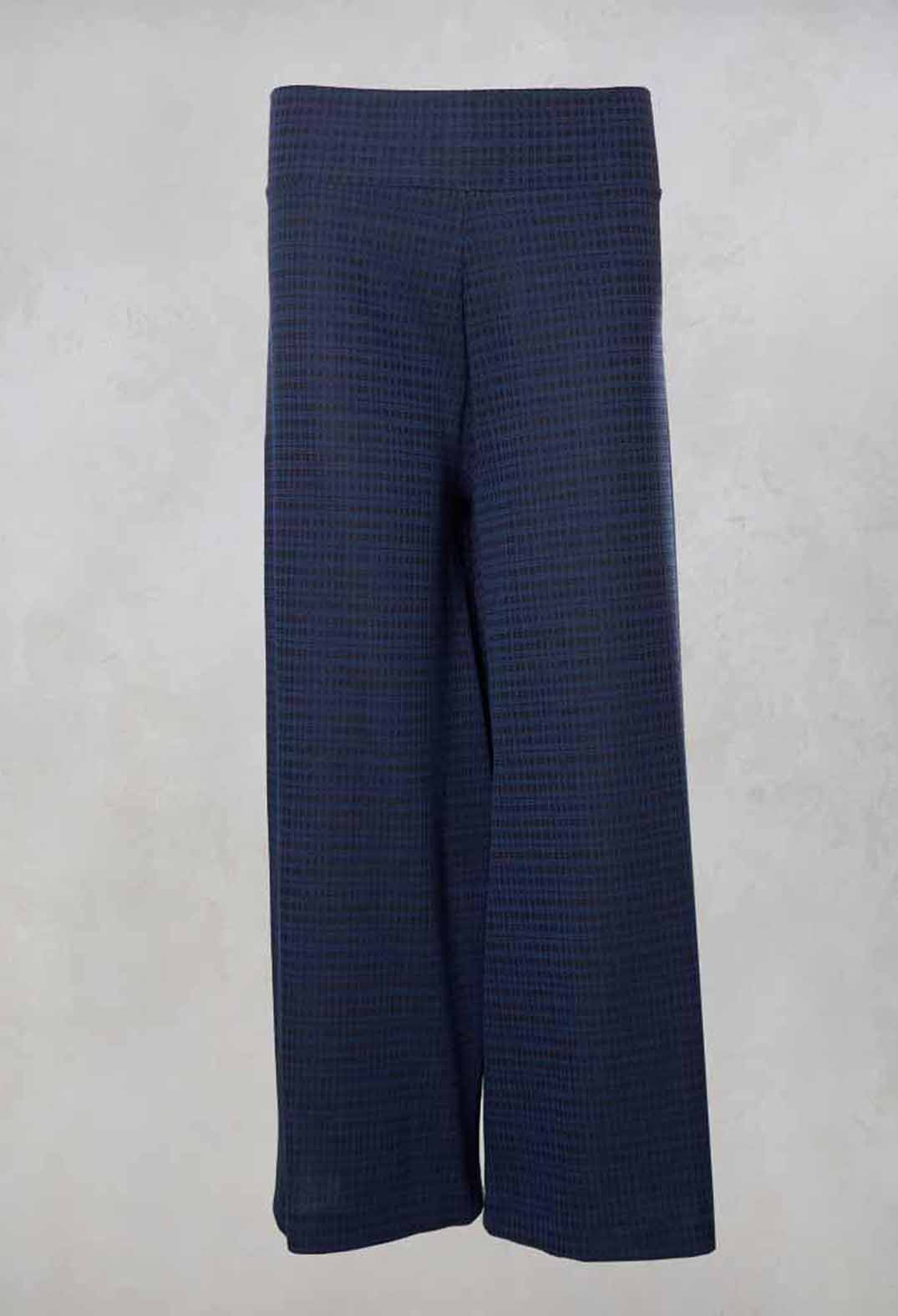 Wide Legged Trousers in Oversea