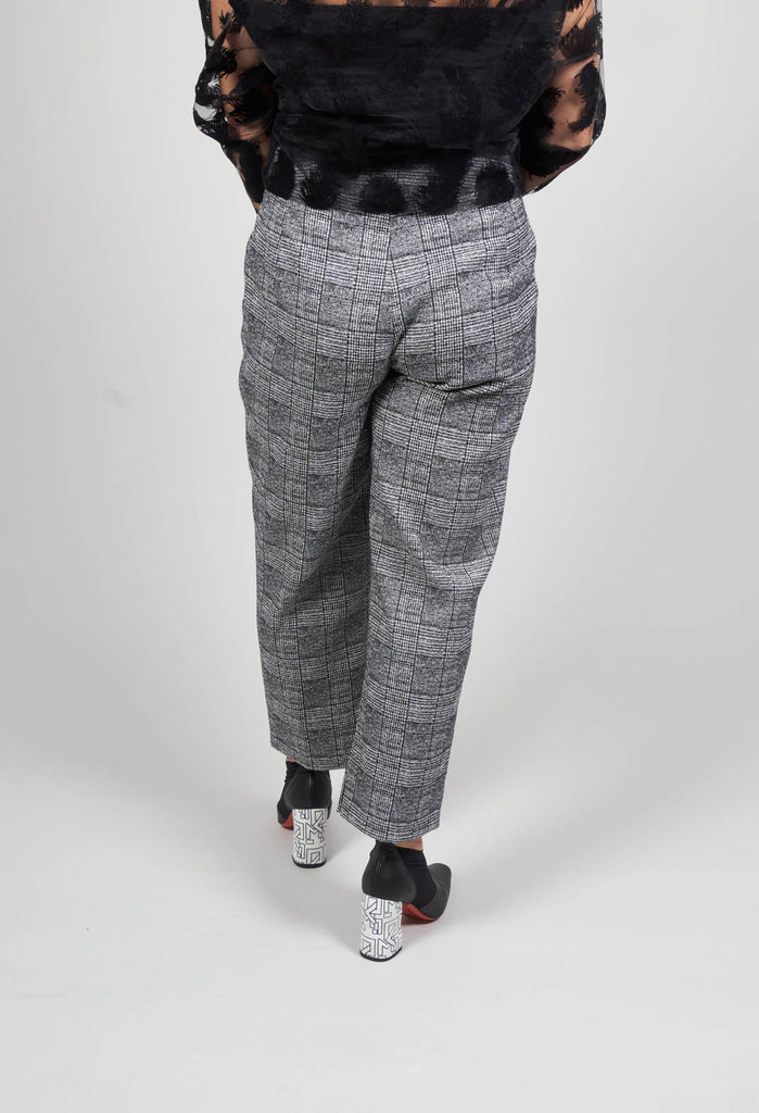 Cropped Pleated Trouser with Button in Check